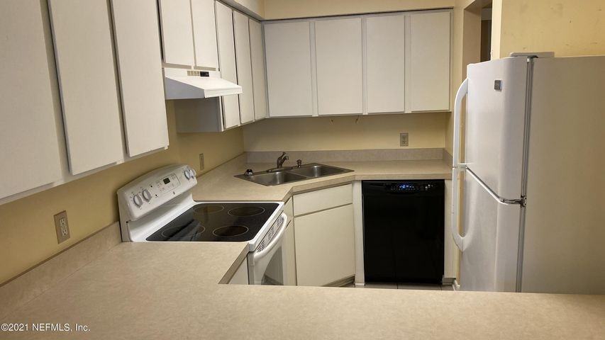 19 Ponte Vedra Court #1 - Photo 5 of 17