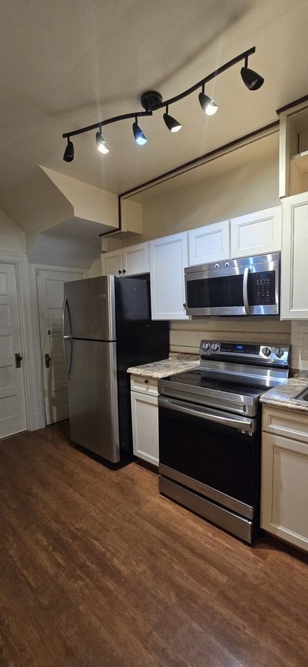 3815 W Street Northwest #1 - Photo 4 of 22