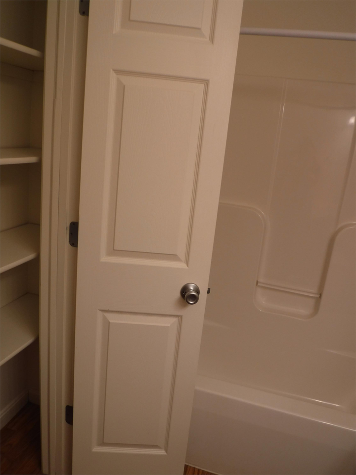 126 W Lakepoint Dr #126-1 - Photo 7 of 15