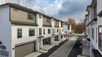 featured image of 4614 North Iota Lane #1