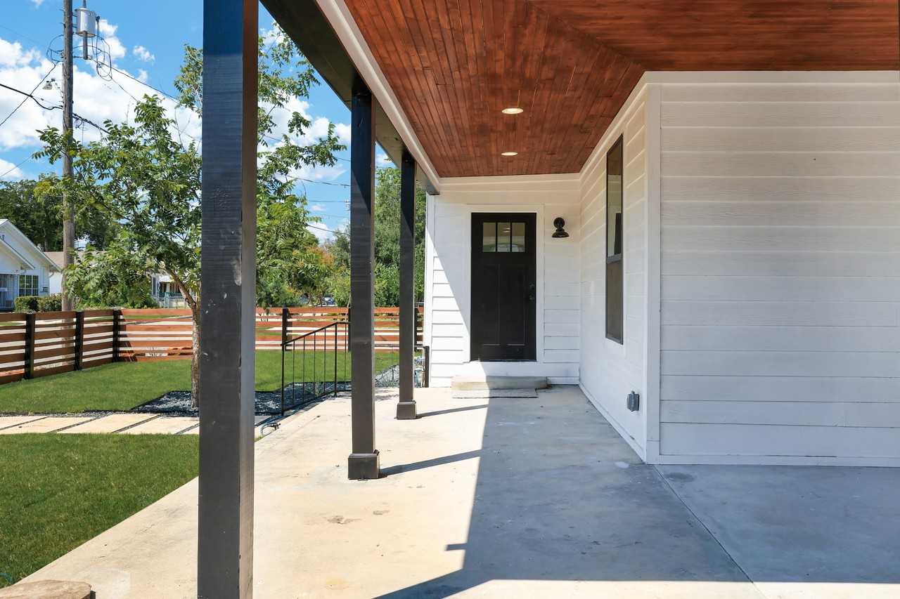 2425 Monterey St #1 - Photo 6 of 35