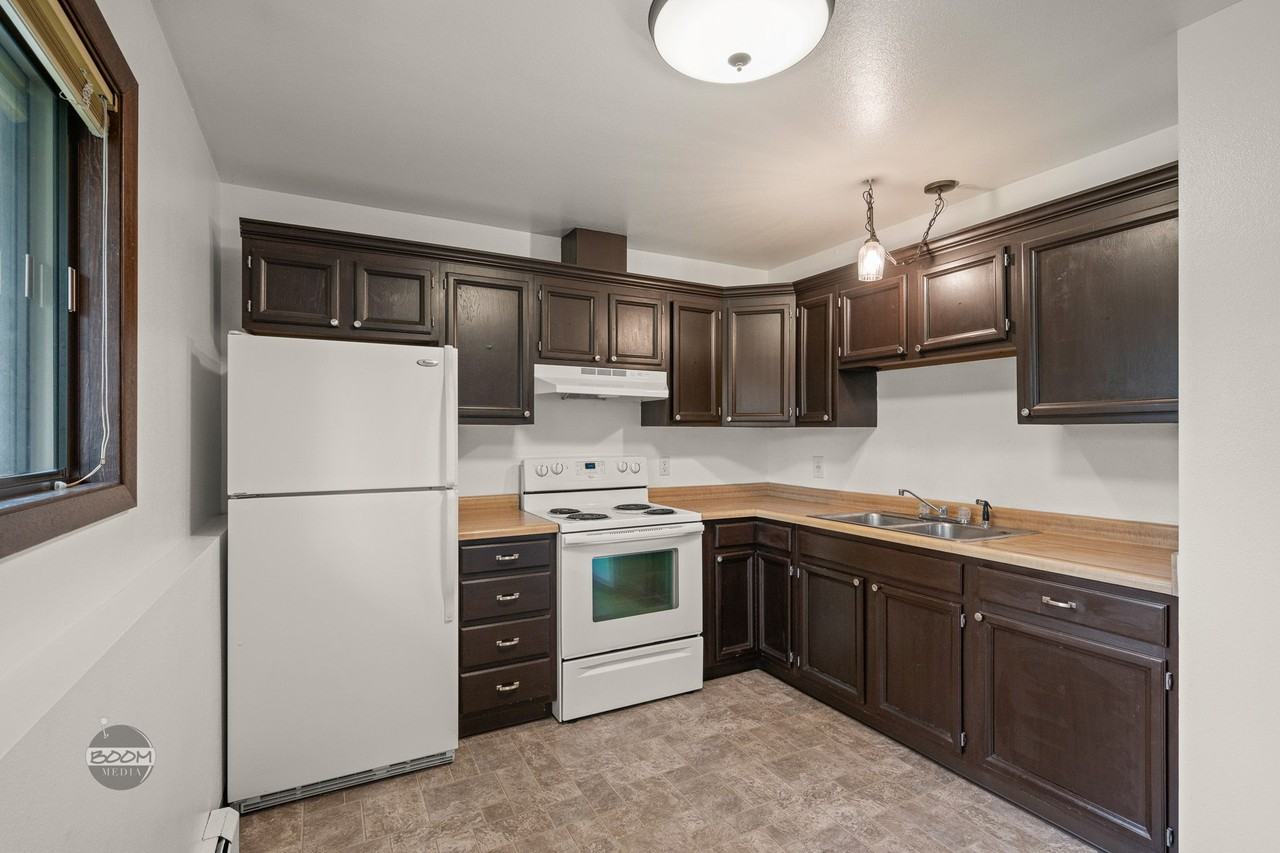 1251 W Patricia Ave #3 - Photo 2 of 6