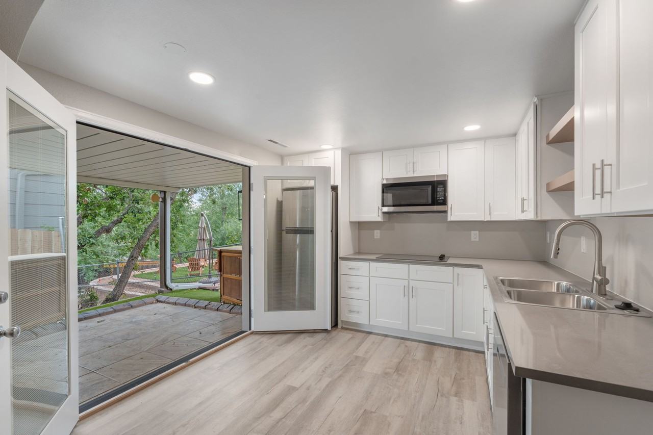 4875 Garden Trl #1 - Photo 3 of 10