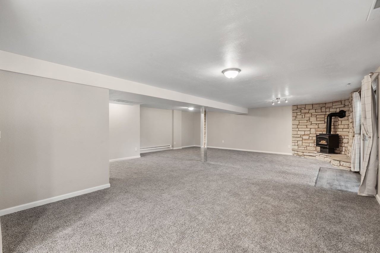 4875 Garden Trl #1 - Photo 5 of 10