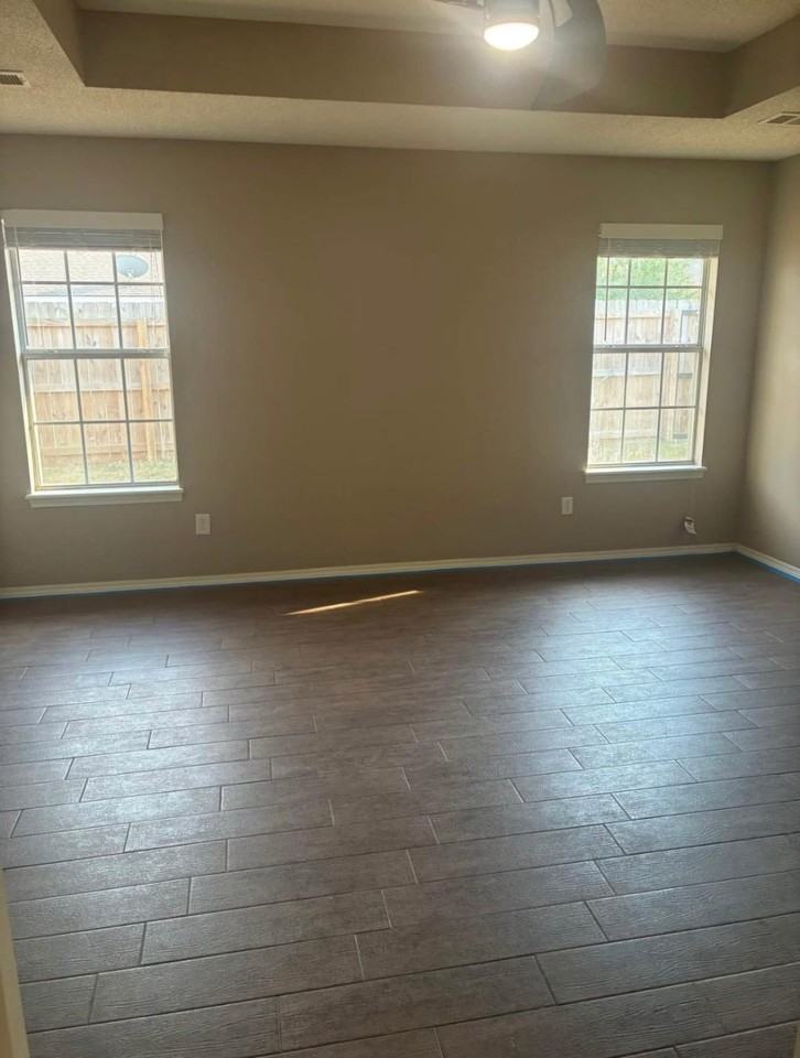 4900 Saint Andrews Way #4900 - Photo 3 of 10