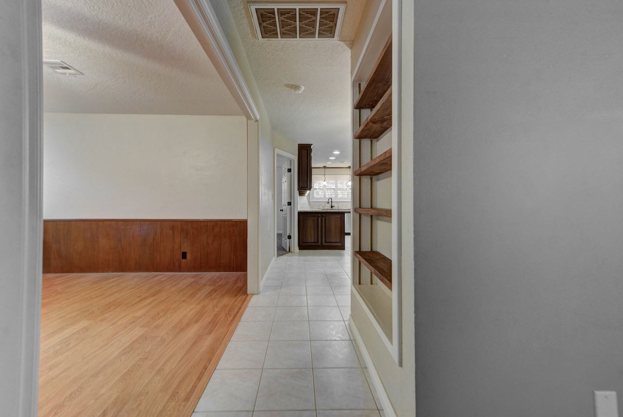 1202 Benson Dr #1 - Photo 5 of 26