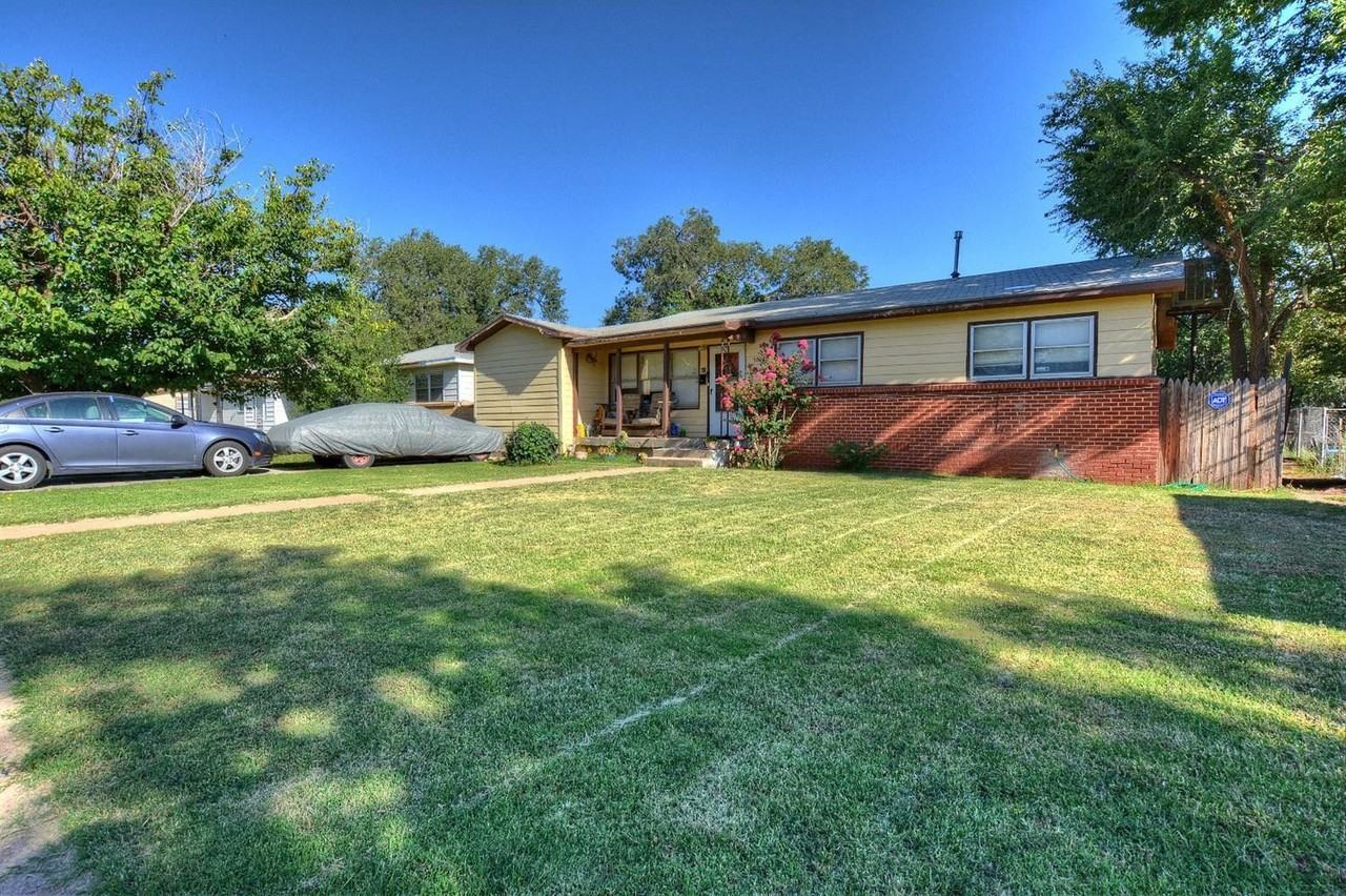 5004 40th St #1 - Photo 2 of 13