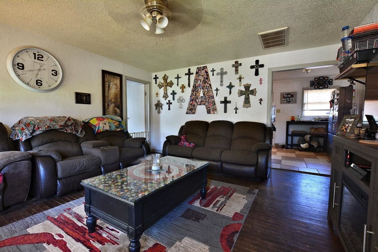 5004 40th St #1 - Photo 3 of 13