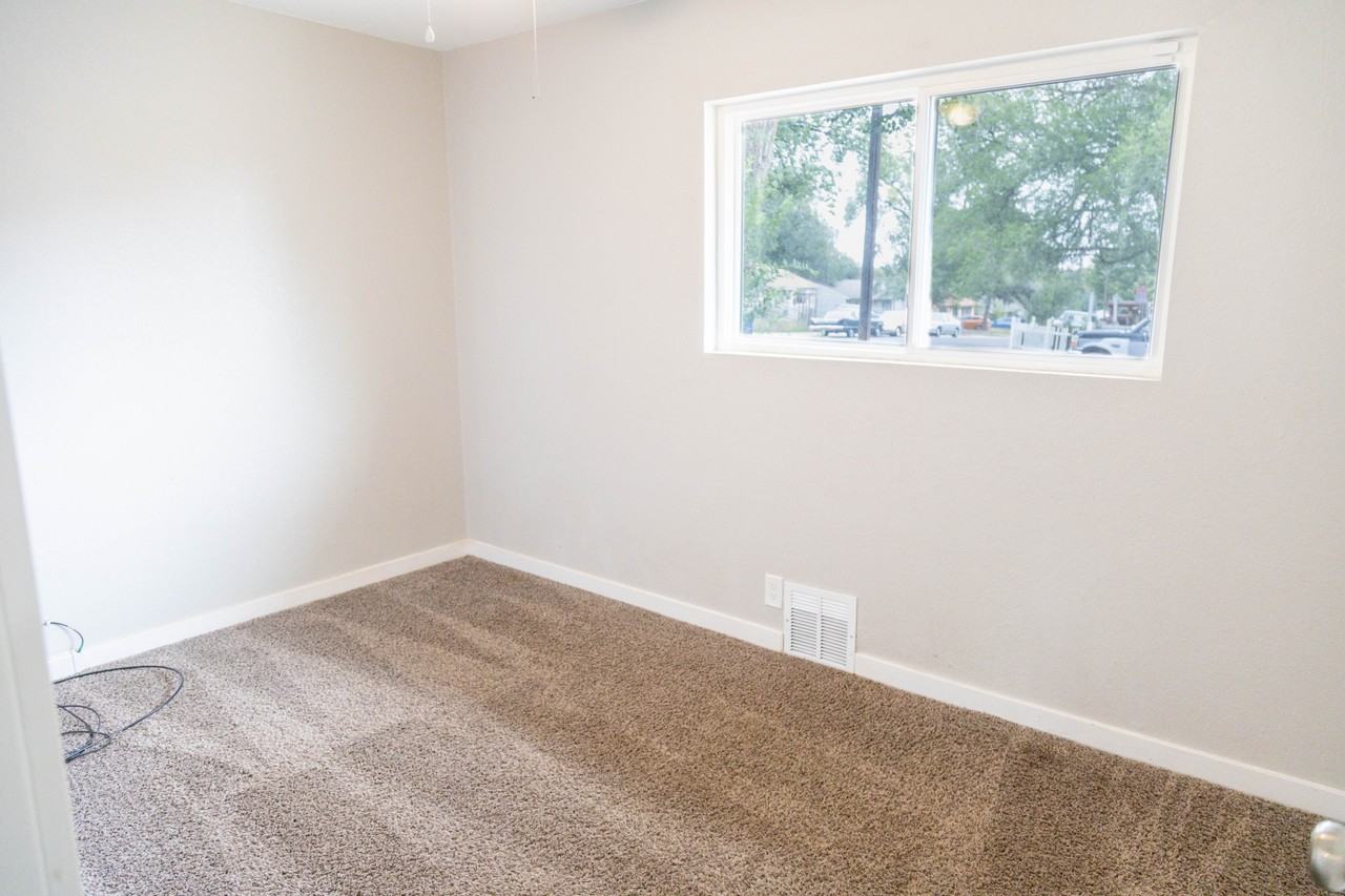 518 Huron Road #1 - Photo 6 of 13