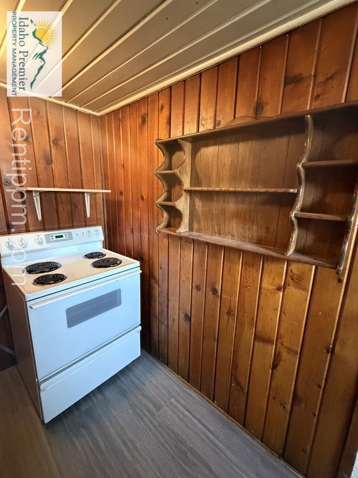 2709 West Rose Hill Street #4 - Photo 6 of 9