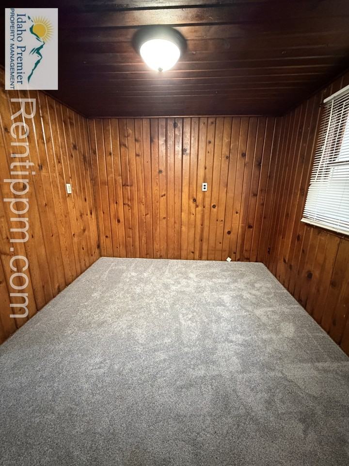 2709 West Rose Hill Street #4 - Photo 7 of 9