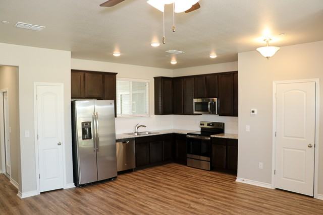 724 Westfield Blvd #724 - Photo 4 of 18