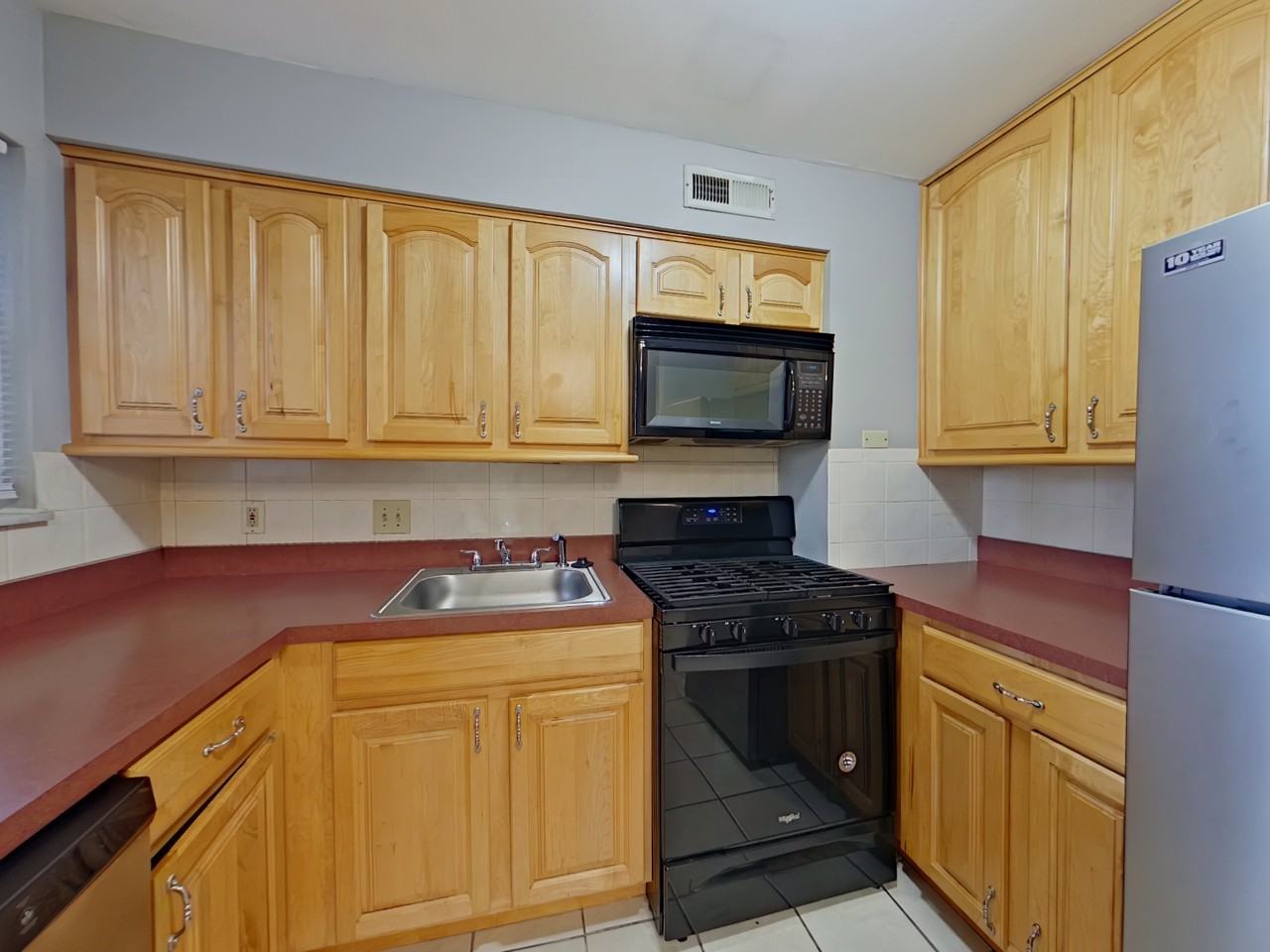 6917 Colonial Woods Drive #10