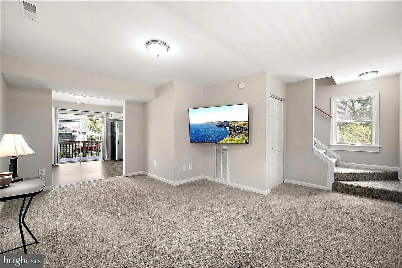 411 South Boulevard #1 - Photo 6 of 20