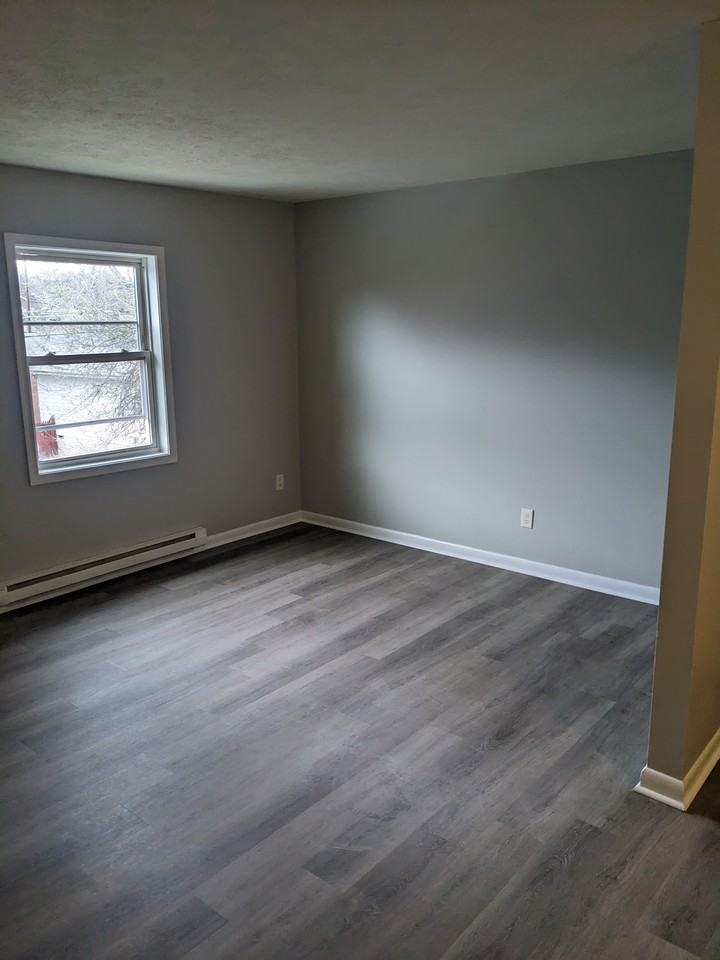 62 Bellview Avenue #62-4 - Photo 3 of 6