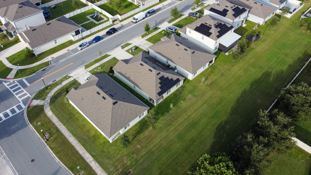 5230 Bracks Landing Dr #1 - Photo 7 of 26