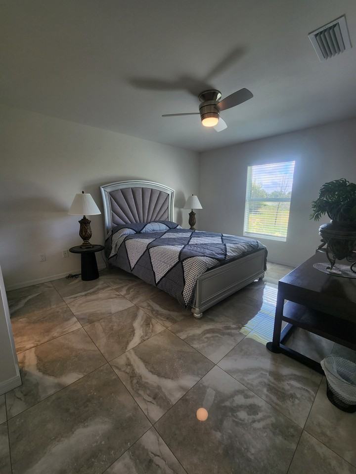 4270 64th Ave Ne #1 - Photo 7 of 17