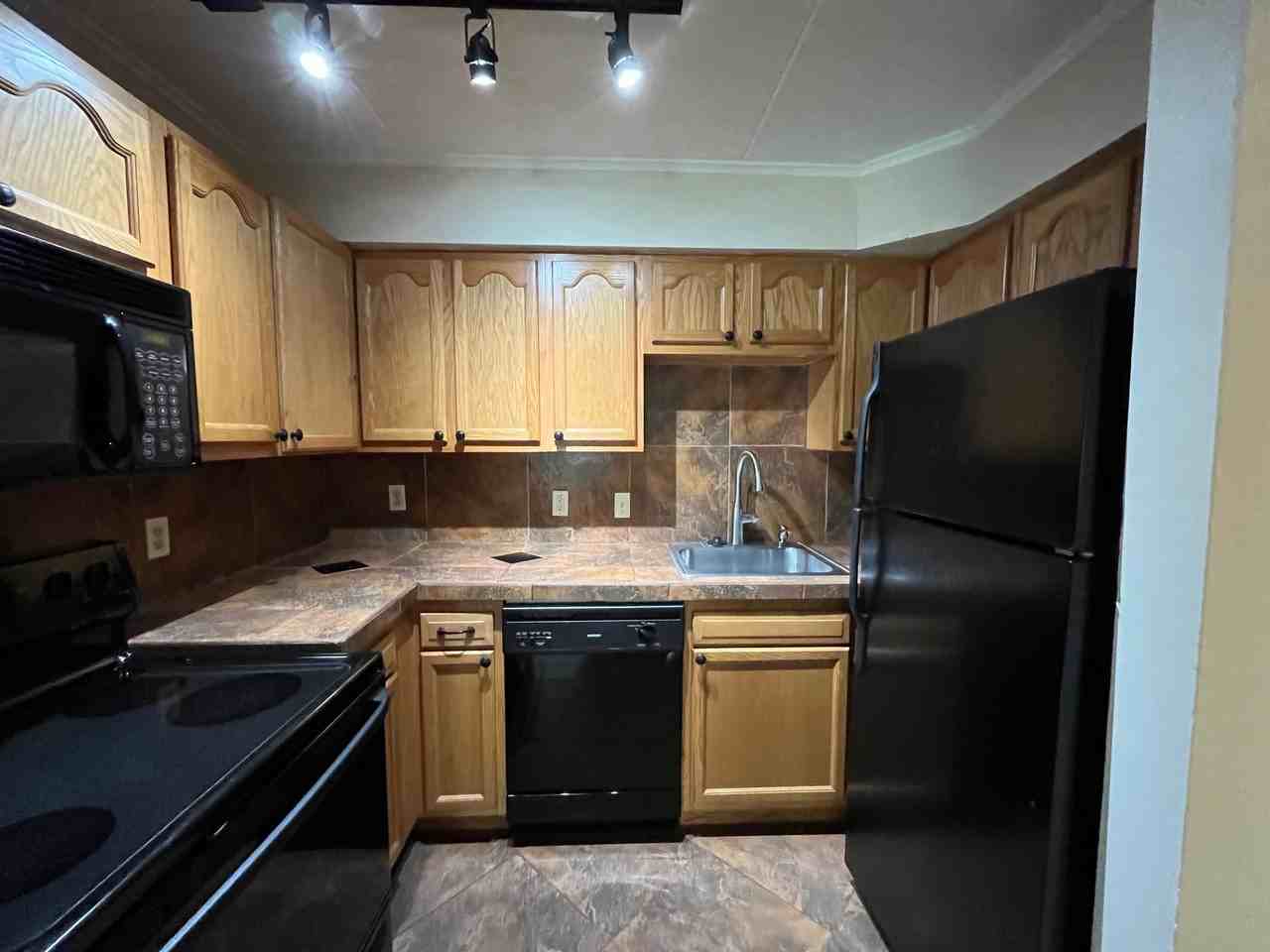 151 Robinson Street #2026 - Photo 4 of 24