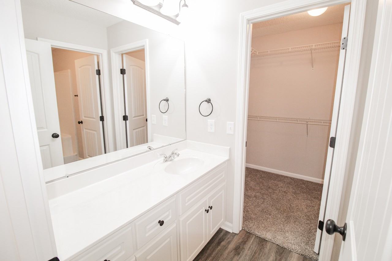 547 Deerchase Ct #1 - Photo 5 of 9