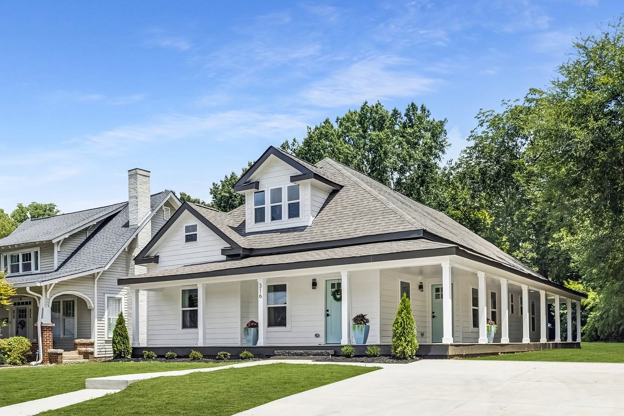 316 W 14th St #1 - Photo 4 of 38