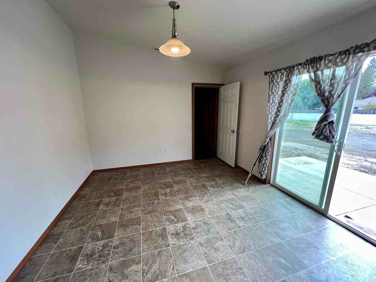 293 Sowell Dr #1 - Photo 5 of 22