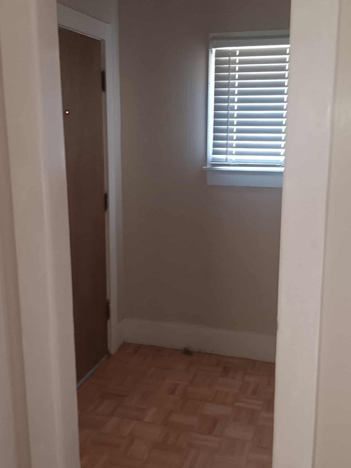 612 S 9th St #1 - Photo 7 of 9