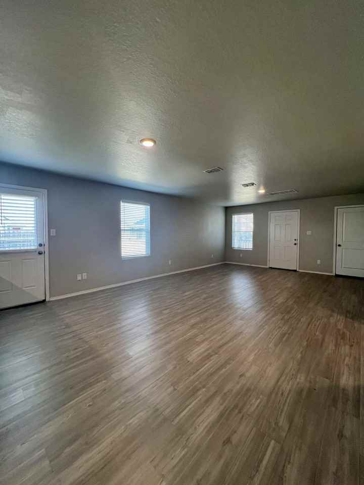 8526 Rose Tanager #1 - Photo 7 of 41