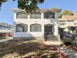 featured image of 715 Bushnell Street #2