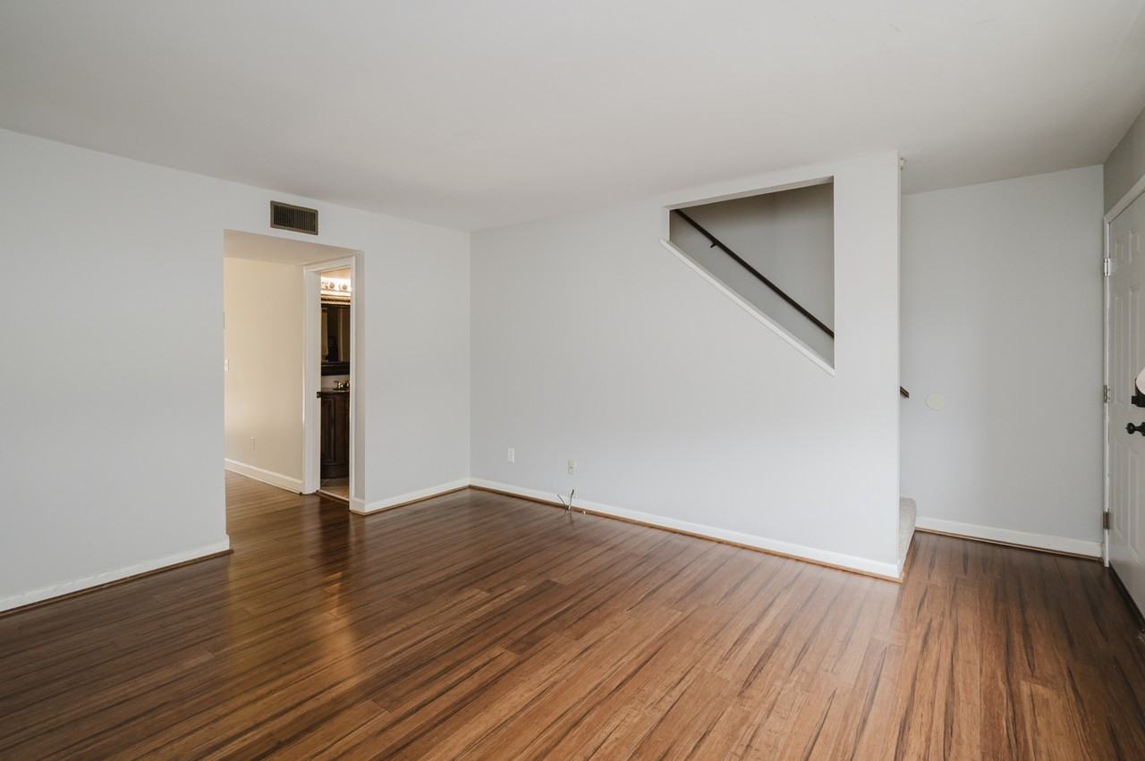 Southbury Circle #1 - Photo 2 of 33