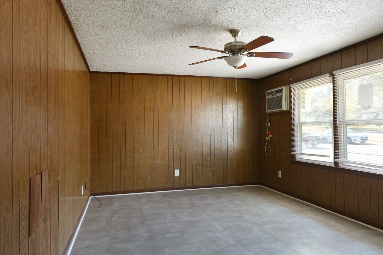 1049 Rulnick Street #1 - Photo 3 of 8