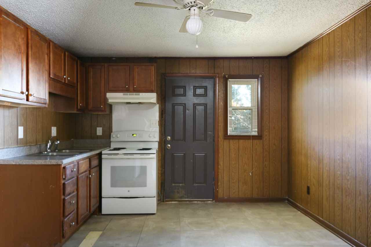 1049 Rulnick Street #1 - Photo 4 of 8