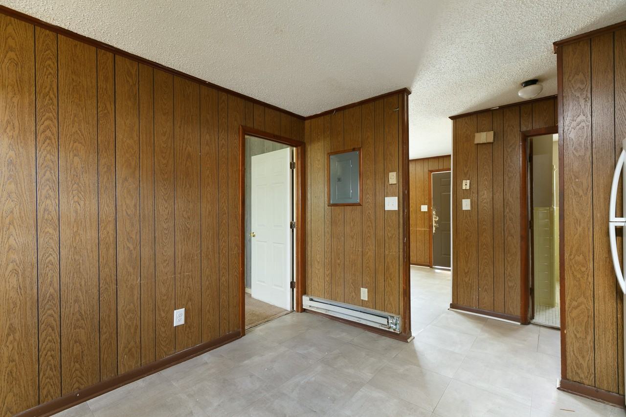 1049 Rulnick Street #1 - Photo 6 of 8