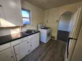 featured image of 216 Courtland St #1