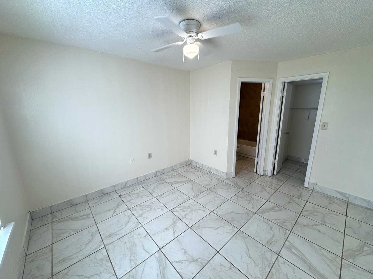 1932 Lake Atrium Circle #67 - Photo 6 of 25