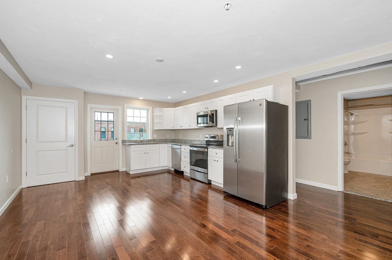 65 Princeton Street #532 - Photo 4 of 30