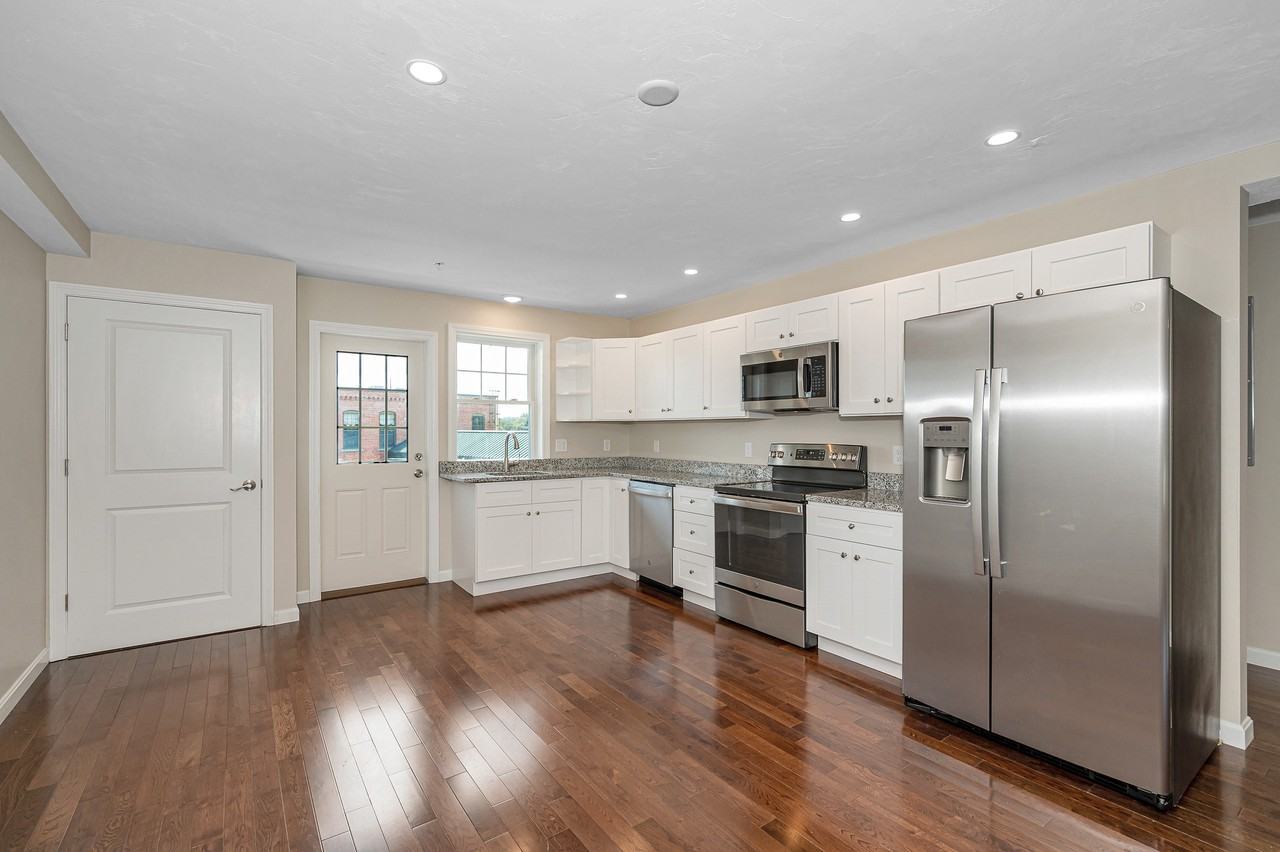 65 Princeton Street #532 - Photo 5 of 30