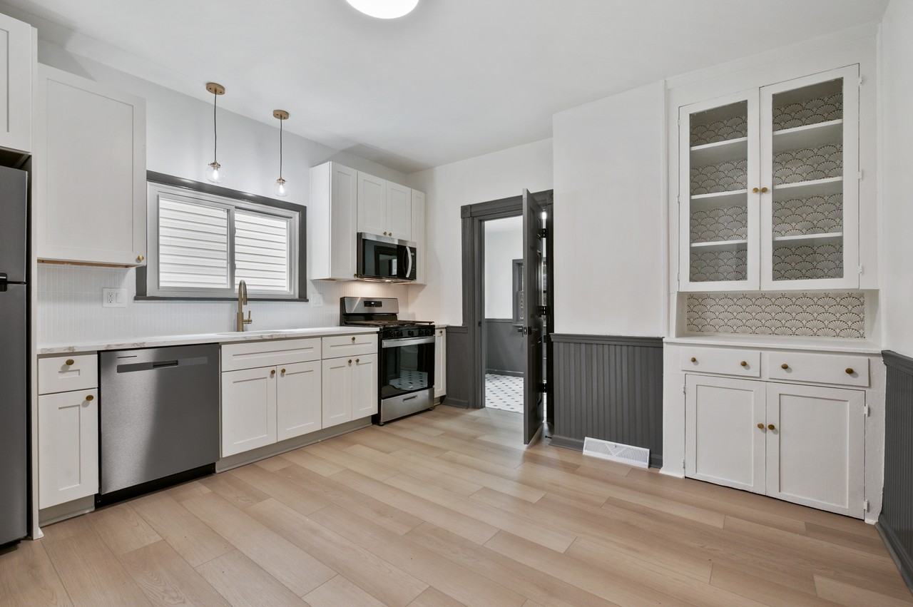 2104 Straubs Ln #1 - Photo 7 of 29