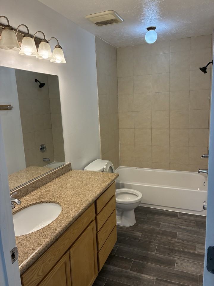 709 Union Street #1 - Photo 3 of 13