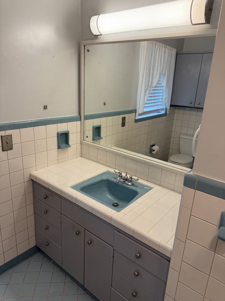 307 Iroquois Dr #1 - Photo 5 of 13