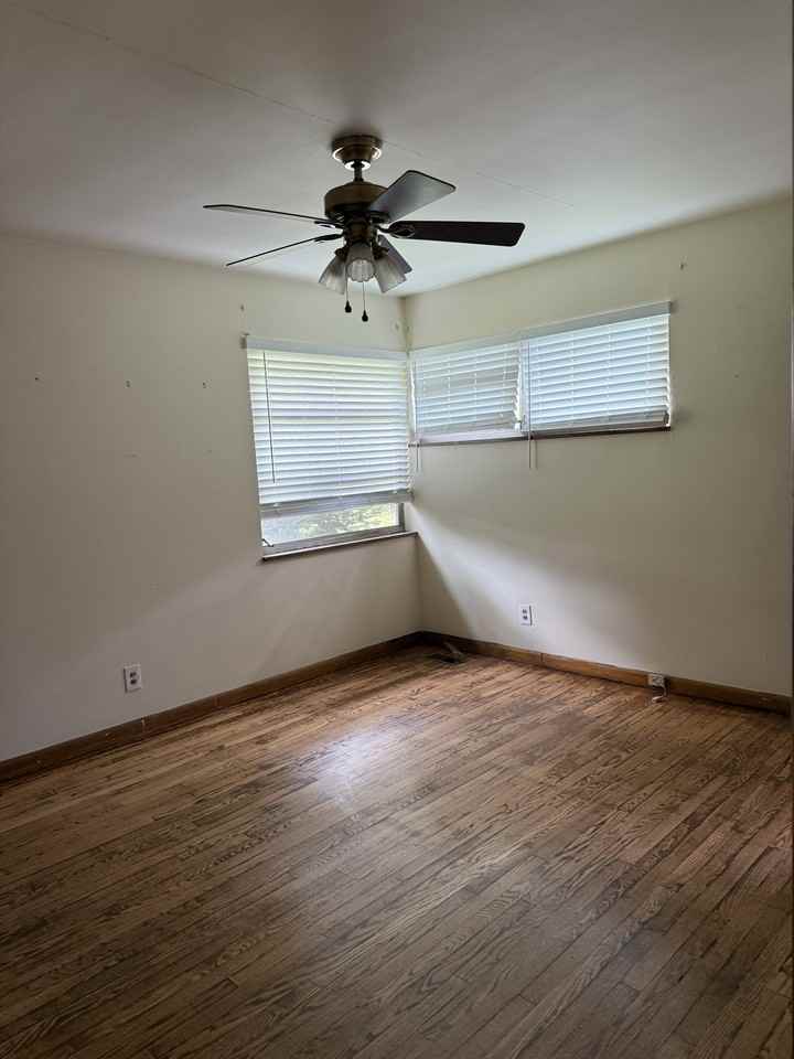 307 Iroquois Dr #1 - Photo 7 of 13