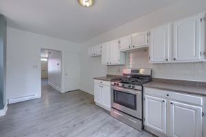 featured image of 464 Lafayette St #1