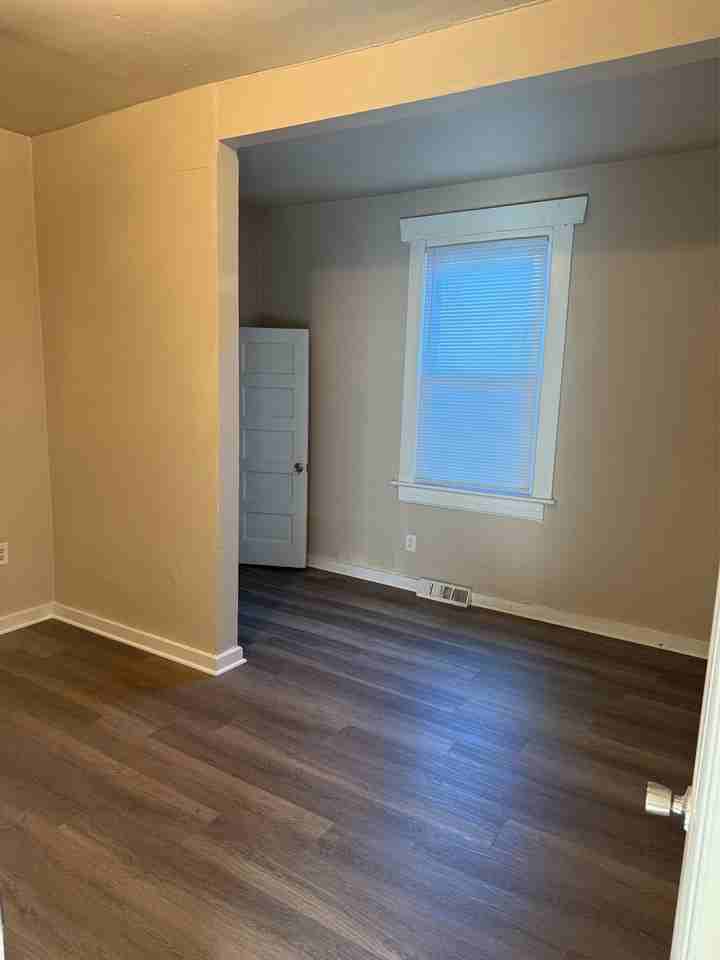 1020 Jamison Avenue Southeast #2 - Photo 3 of 10