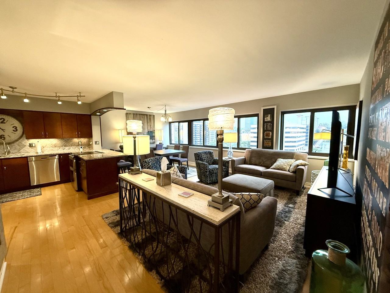 803 W 48th St #1003 - Photo 7 of 15