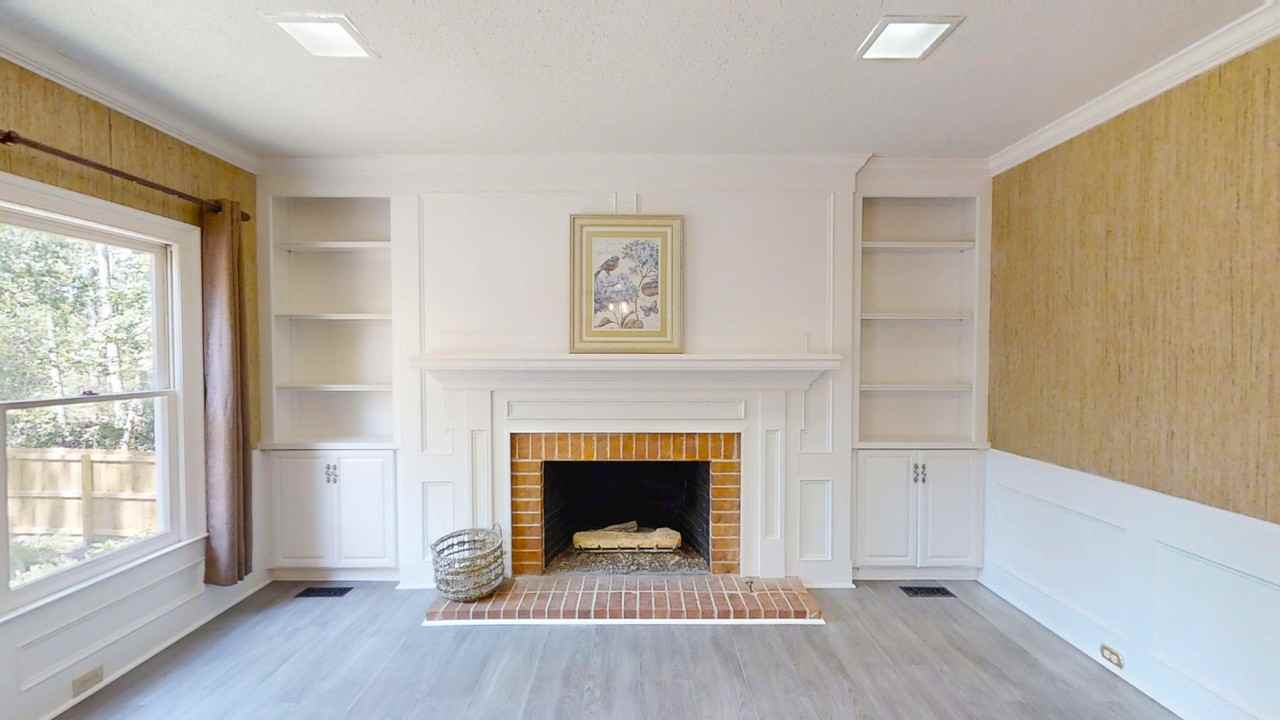 4130 Knollcrest Circle North #1 - Photo 3 of 43