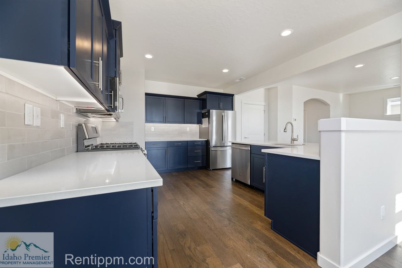 10469 W Royal Fern Ct #1 - Photo 2 of 26