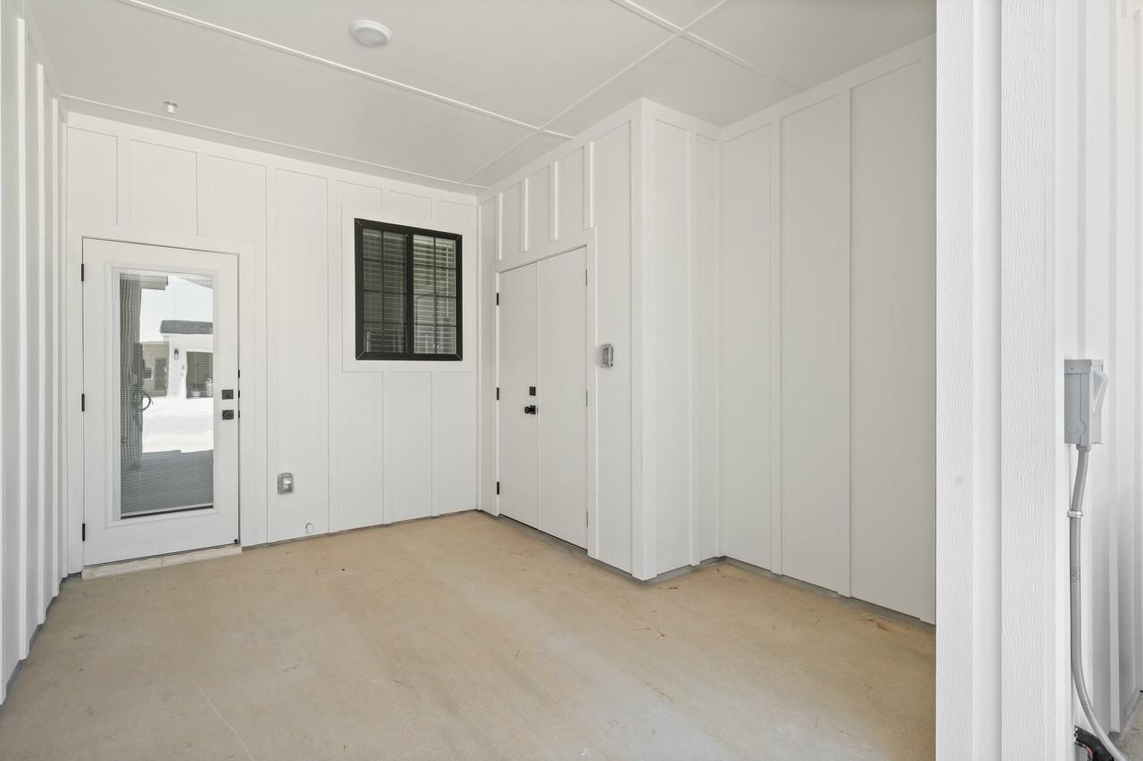 5811 5811 South 31st StreetUnit 203 #203 - Photo 3 of 33