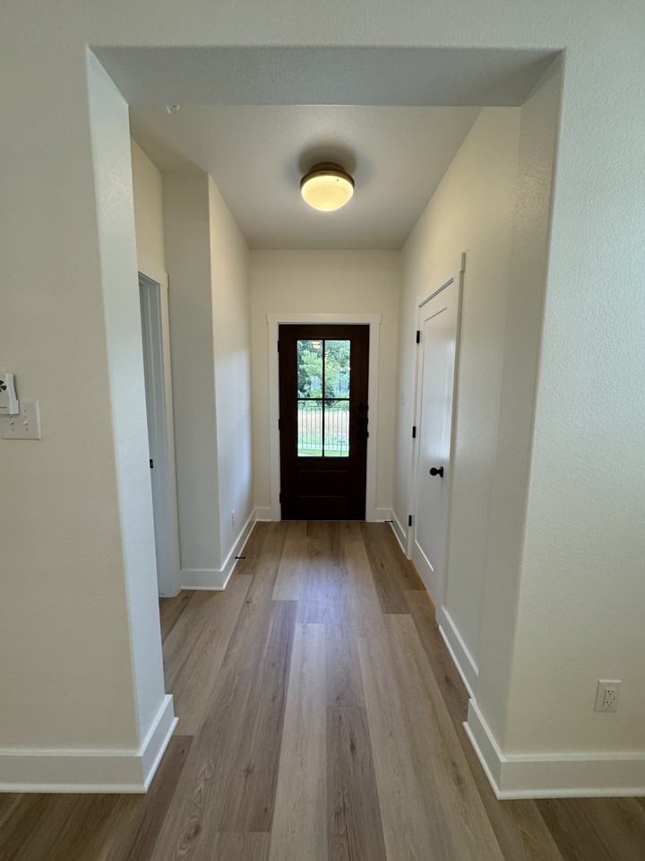 5811 5811 South 31st StreetUnit 305 #305 - Photo 3 of 35