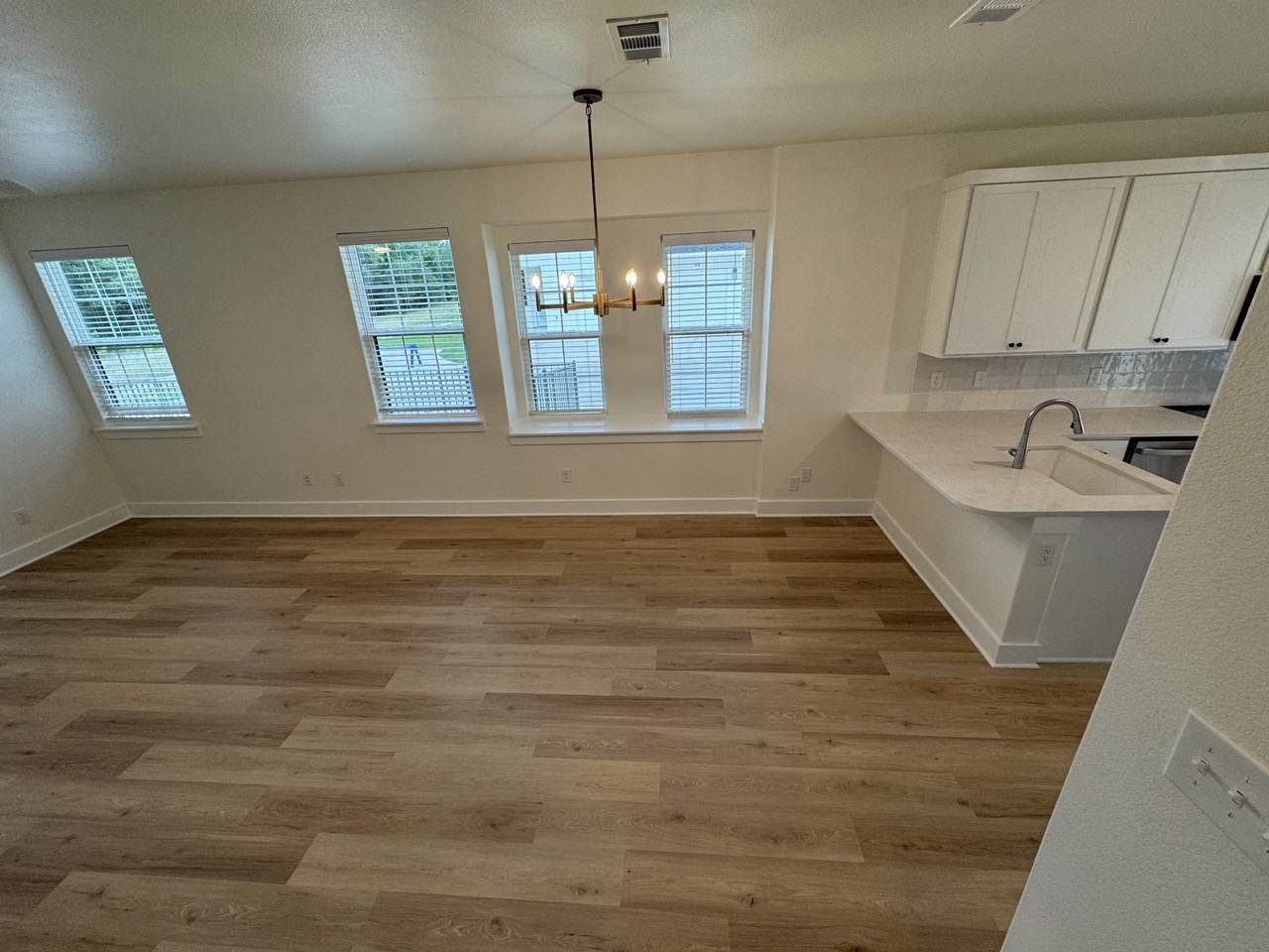 5811 5811 South 31st StreetUnit 305 #305 - Photo 7 of 35