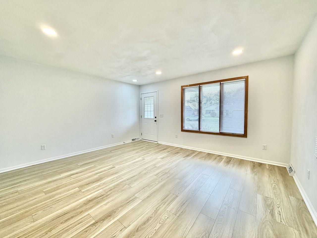 1124 Brown Dr #1124 - Photo 4 of 26