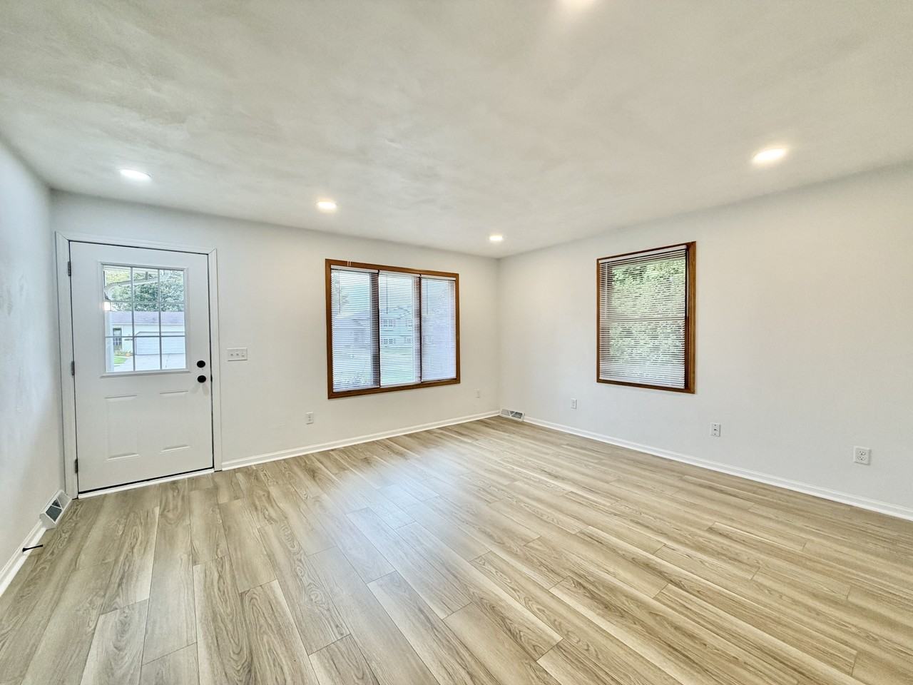 1124 Brown Dr #1124 - Photo 5 of 26